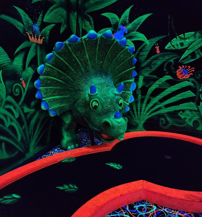 Bowling, Mini-golf fluo et Laser Game de Canet